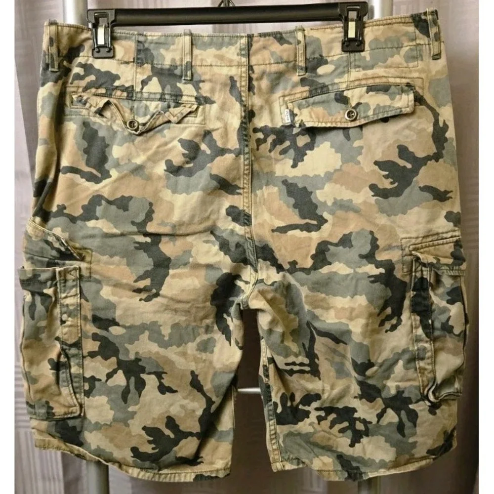 Levis Camouflage Green Jean Shorts Mens Denim‎ Medium 38x10.5